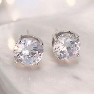 BELLA LUCE ROUND STUD EARRINGS